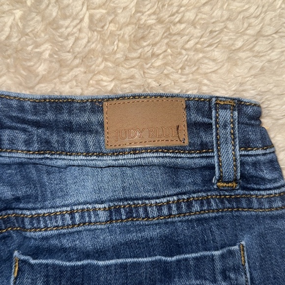 Judy Blue Jeans - Picture 5 of 5